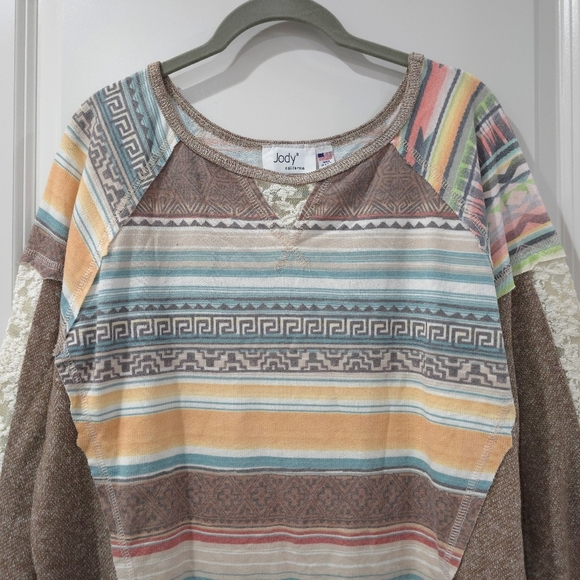 JODY CALI Colorful Native Aztec Striped Long Sleeve, French Terry, Lace, XL - Picture 2 of 16